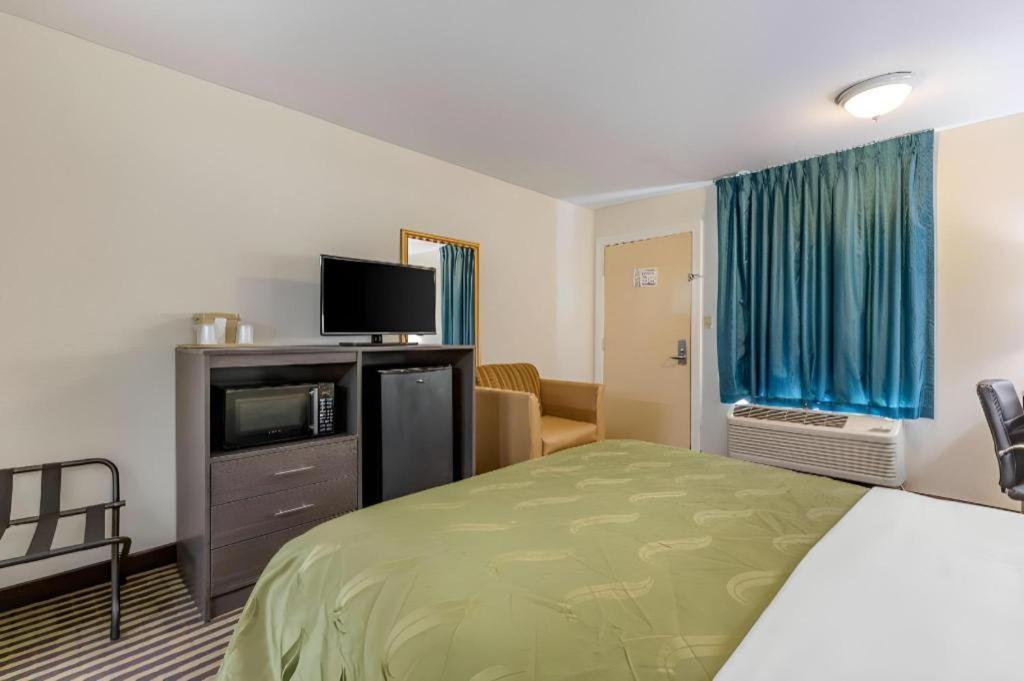 Quality Inn Columbia Airport West Columbia Exteriör bild