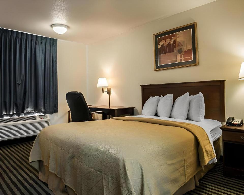 Quality Inn Columbia Airport West Columbia Exteriör bild