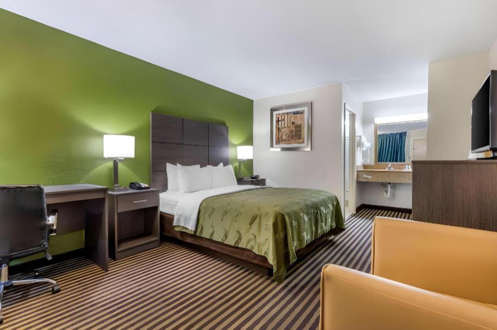 Quality Inn Columbia Airport West Columbia Exteriör bild