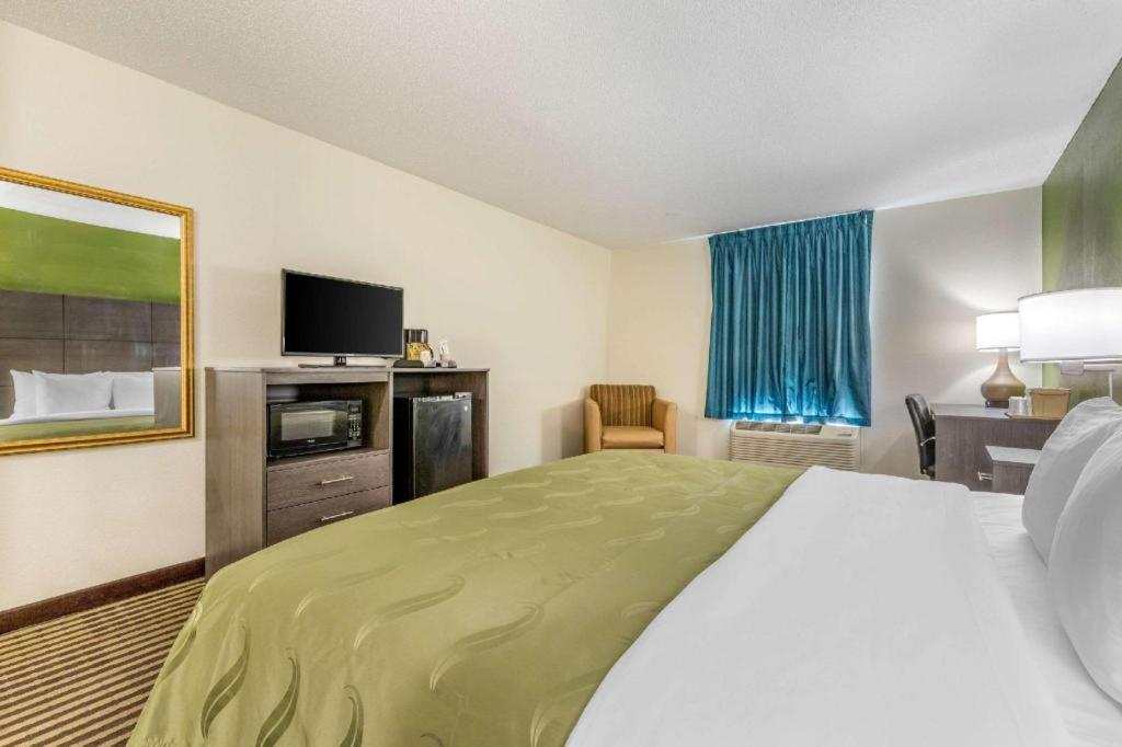 Quality Inn Columbia Airport West Columbia Exteriör bild