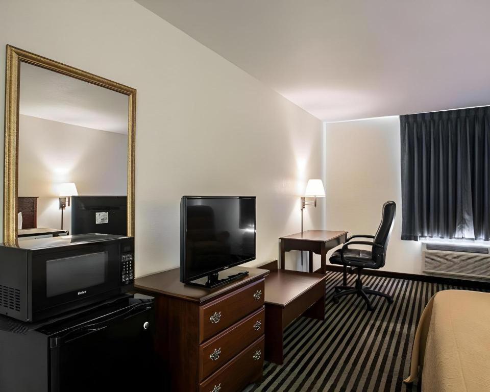 Quality Inn Columbia Airport West Columbia Exteriör bild