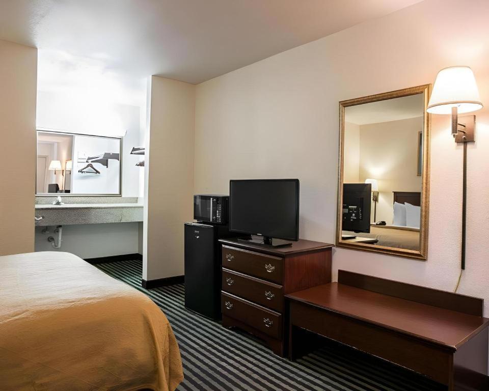 Quality Inn Columbia Airport West Columbia Exteriör bild